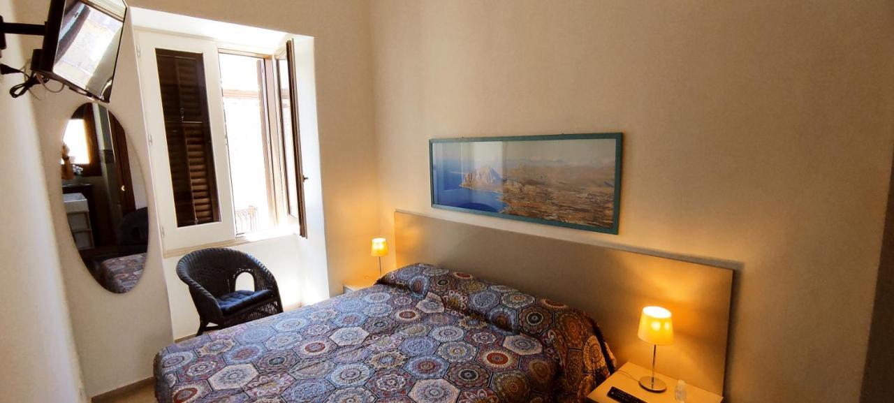 Le Altezze Villa Erice Bagian luar foto