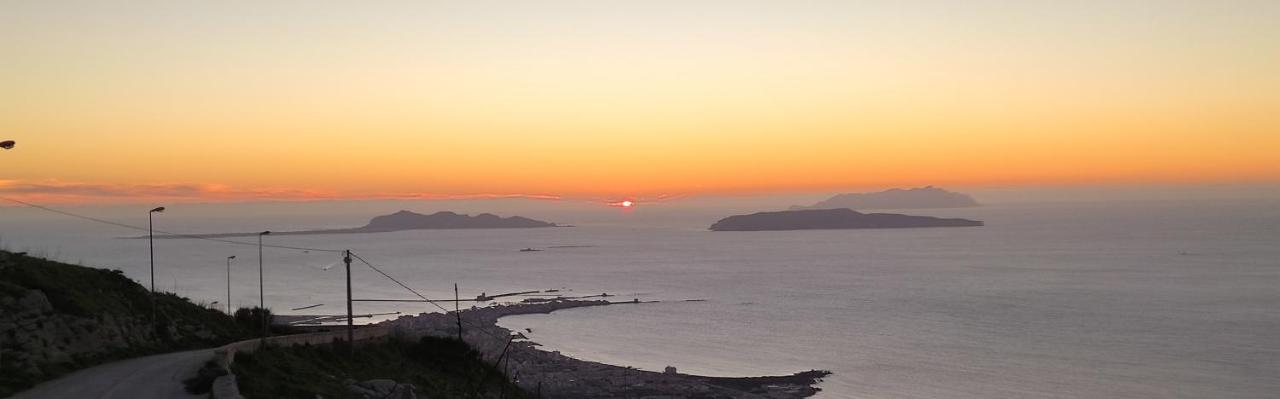 Le Altezze Villa Erice Bagian luar foto